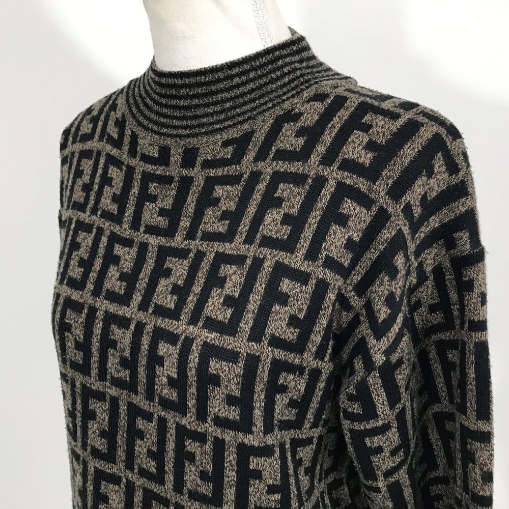 👉SOLD  Fendi Vintage Sweater Mock Neck Logo - Picture 4 of 13